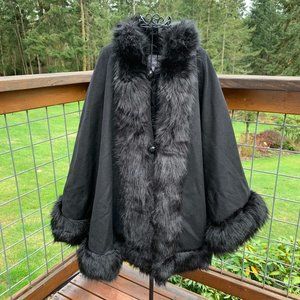 NEW Jessica London Ladies size 18/20 Black Faux Fur Trim Wool Blend Cape